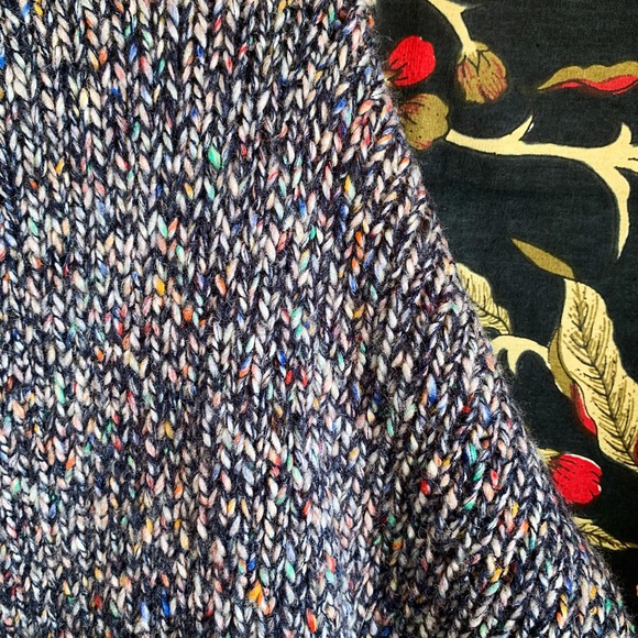 knit crew neck sweater - Picture 2 of 3